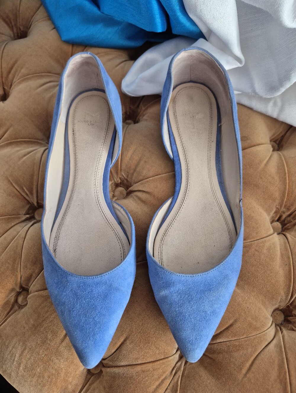 Classic Pointed Toe Women's Flats - Blue Suede